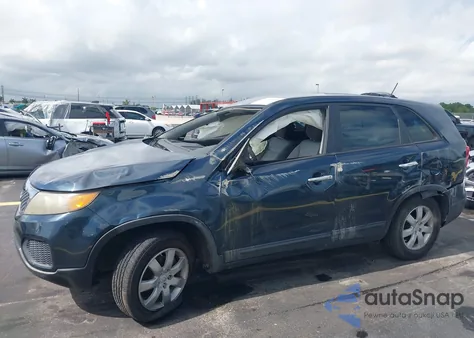 2011 Kia Sorento Lx z USA, uszkodzony, nr VIN 5XYKT3A18BG112907